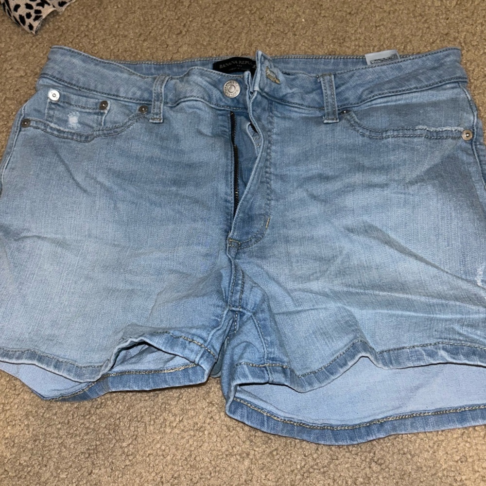 BANANA REPUBLIC JEAN SHORTS